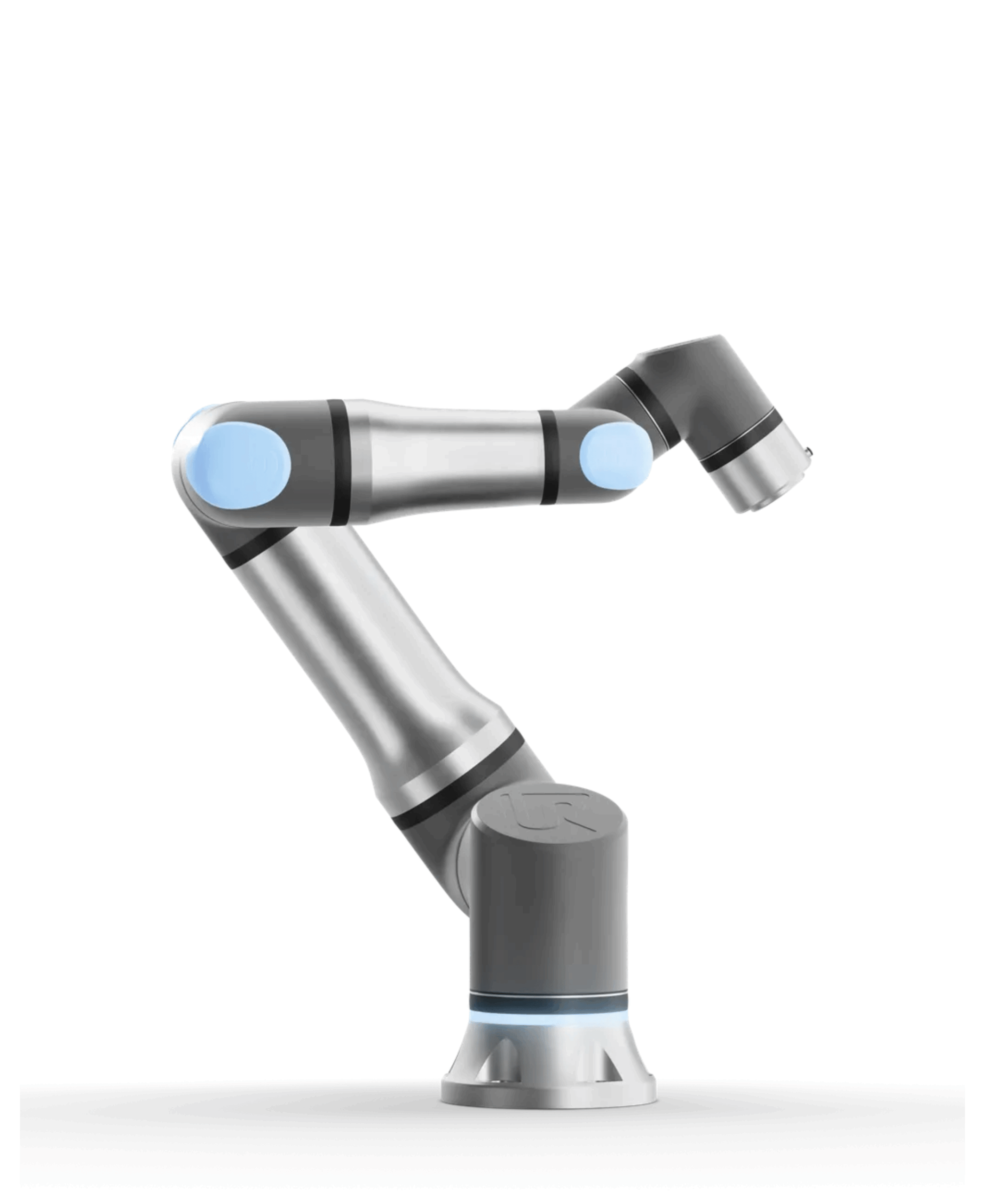Primer plano de un brazo robótico colaborativo industrial Universal Robots (UR) de tamaño compacto en aluminio plateado con juntas azules, montado sobre una base.